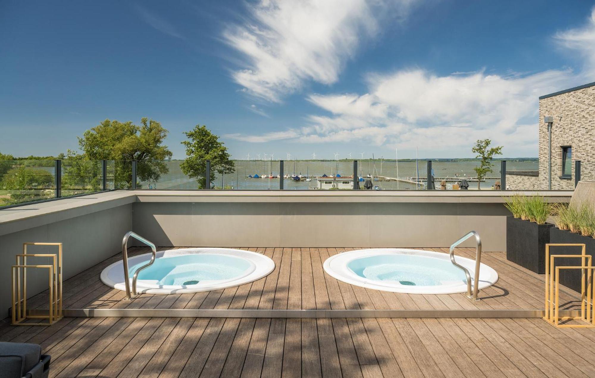 Nice Home In Lembruch-Duemmer See With Sauna Экстерьер фото