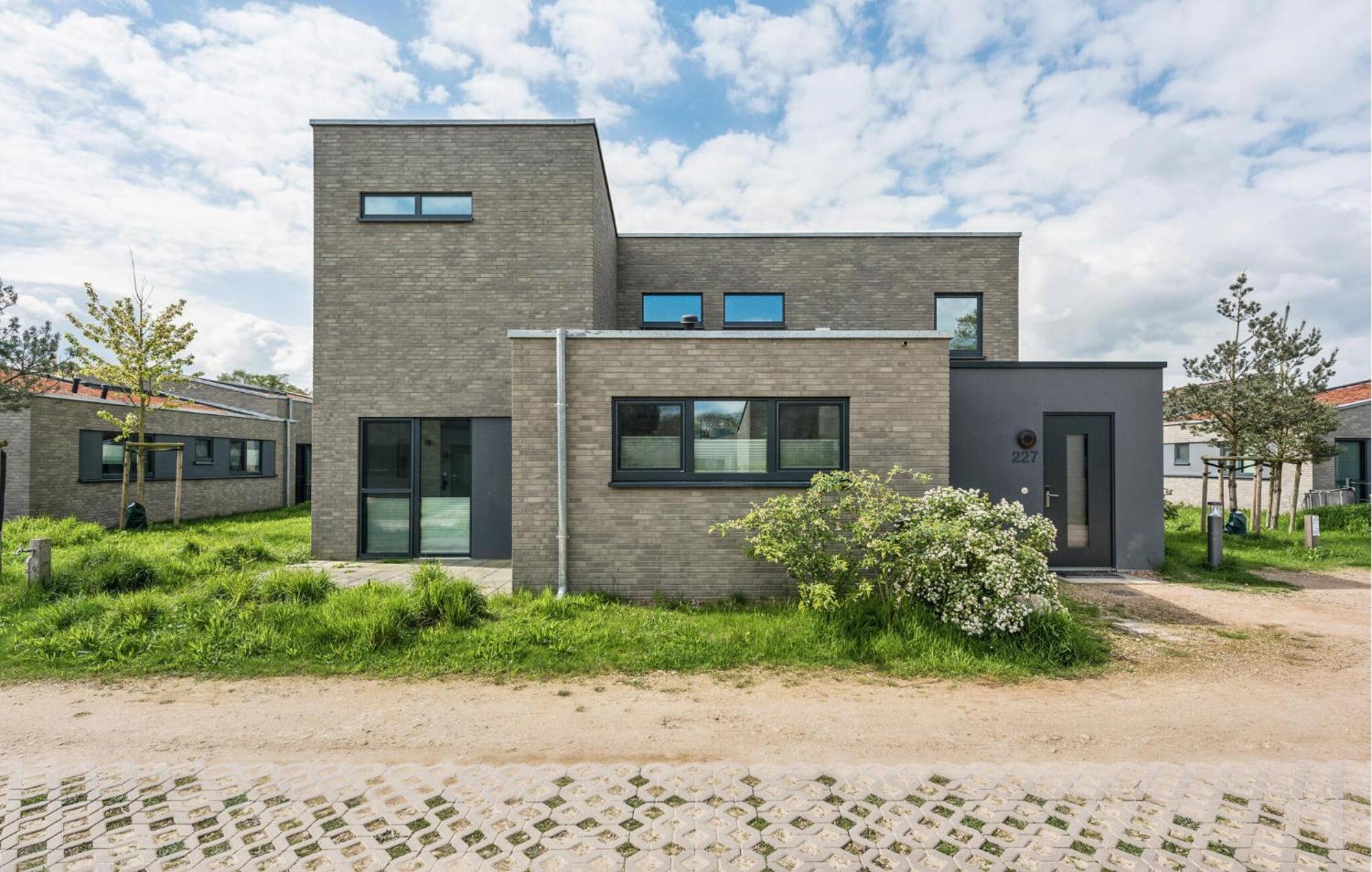 Nice Home In Lembruch-Duemmer See With Sauna Экстерьер фото