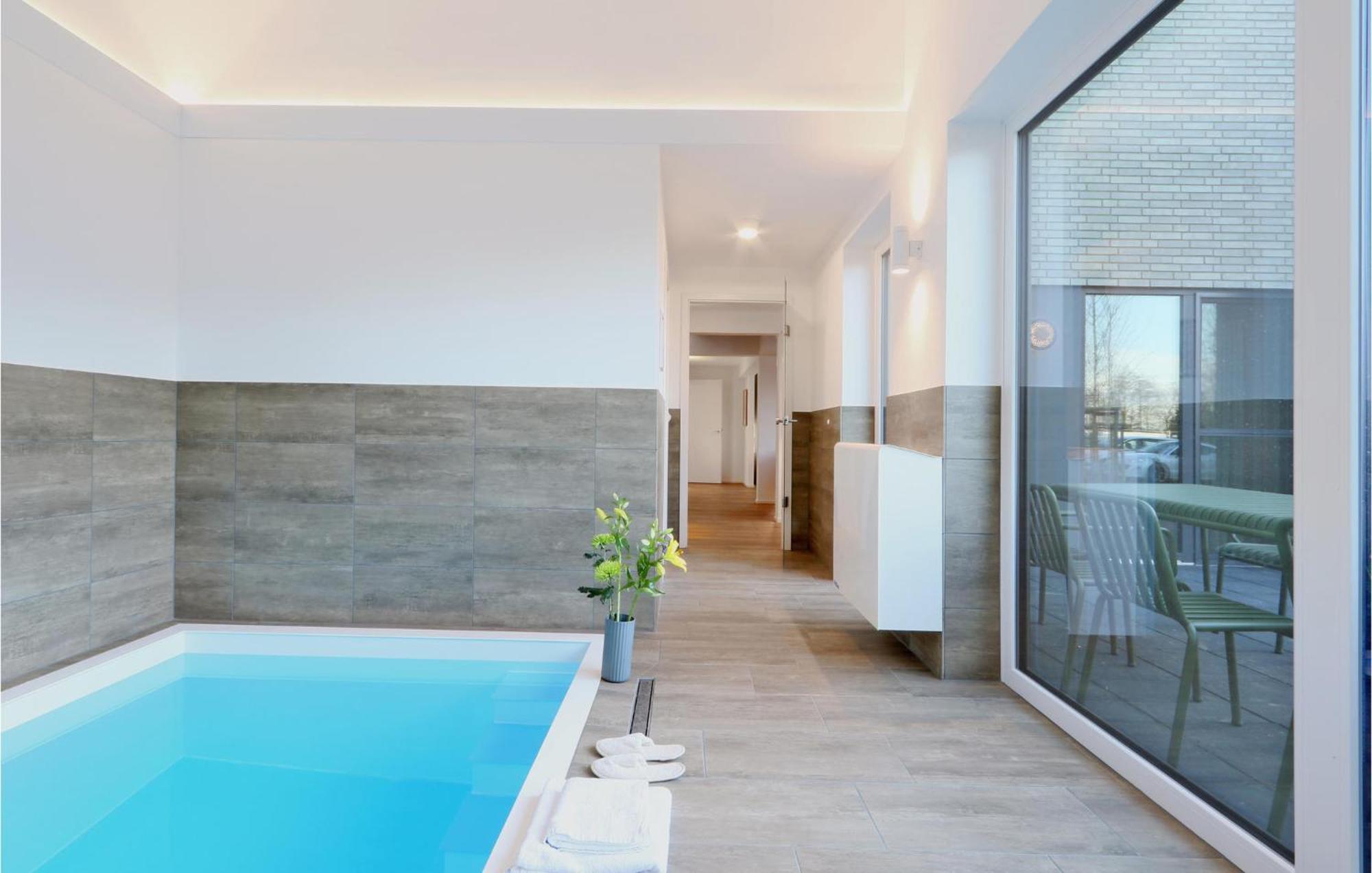 Nice Home In Lembruch-Duemmer See With Sauna Экстерьер фото