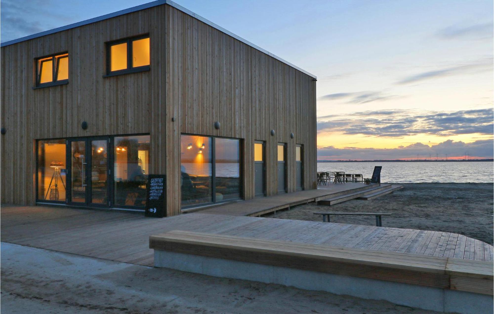 Nice Home In Lembruch-Duemmer See With Sauna Экстерьер фото