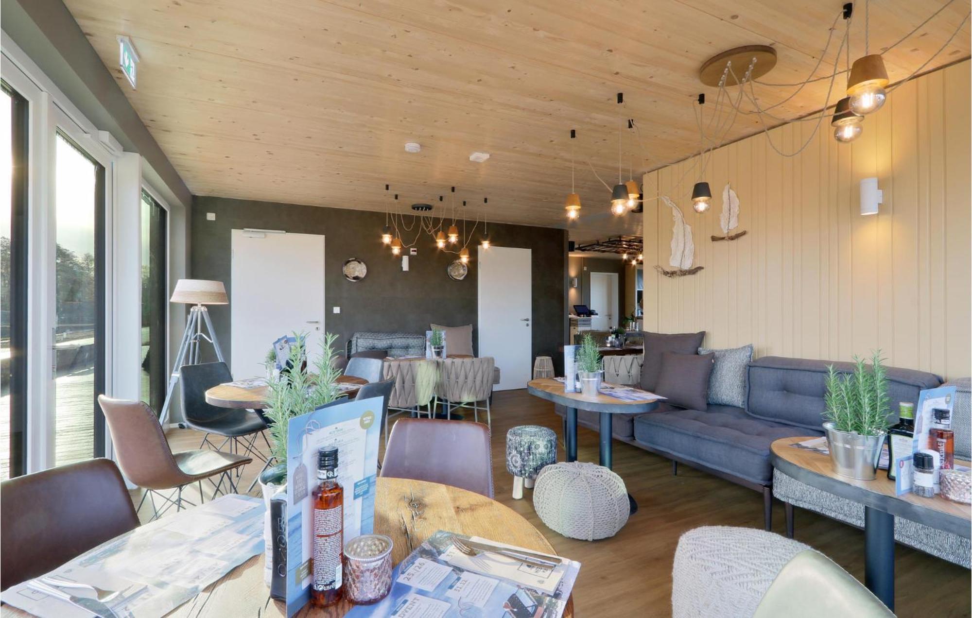 Nice Home In Lembruch-Duemmer See With Sauna Экстерьер фото